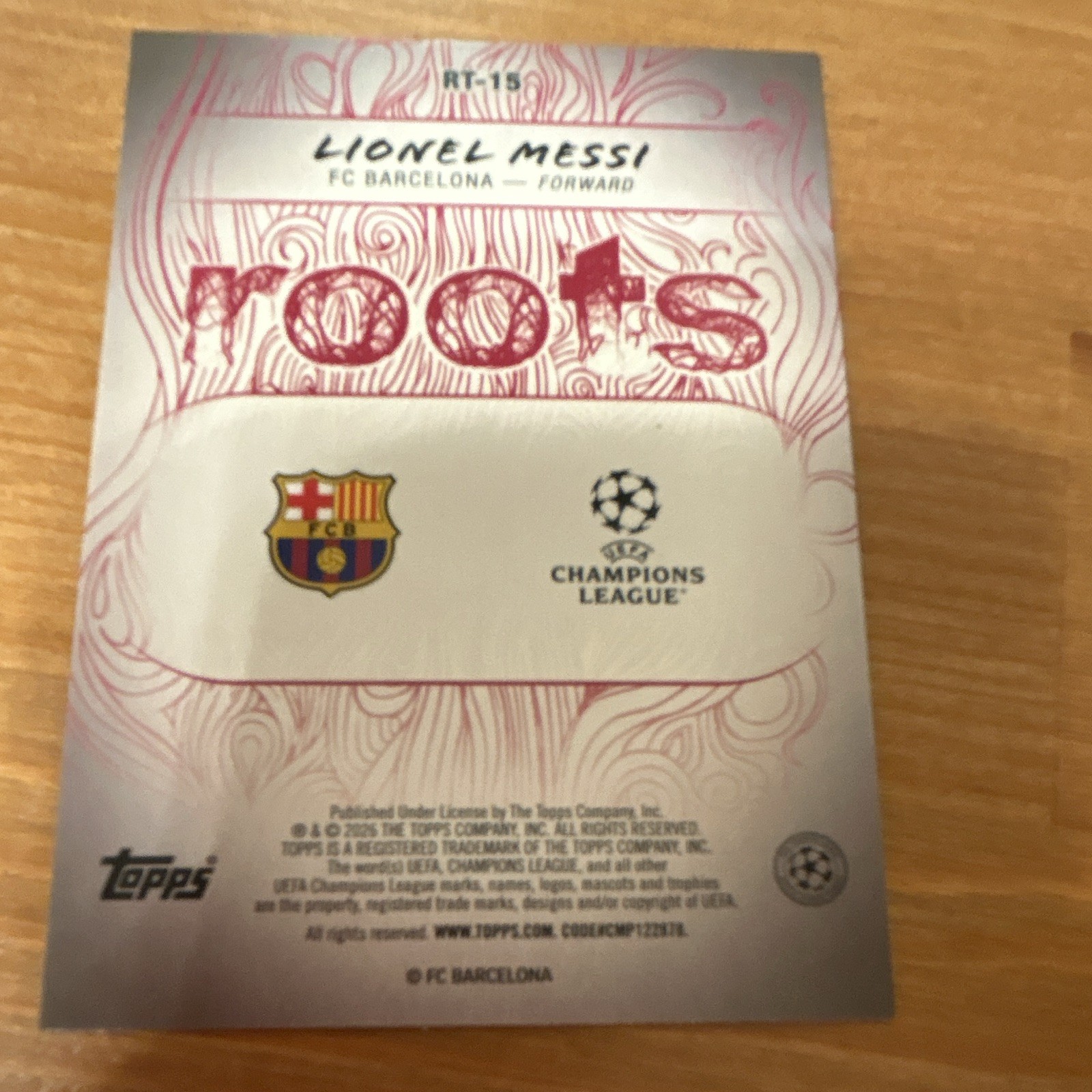 Topps 2016 UEFA Champions League Roots Insert Lionel Messi FC Barcelona #RT-15 view 2