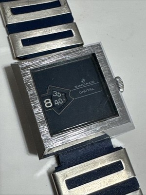 VINTAGE SINDACO JUMPING HOUR STAINLESS STEEL HANDWIND MENS WRIST WATCH