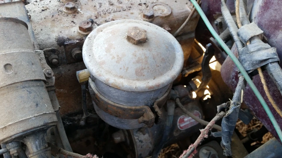 Camión Dodge vintage 1948 1949 1950 1951 1952 1953 bote de filtro de aceite mopar fabricante de equipos originales Foto 4 de 4