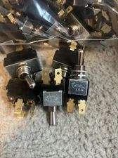 CH Toggle Switch