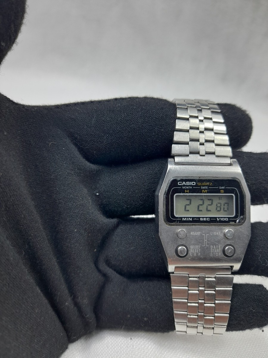 Vintage 1980s Casio 52QS-14 LCD Digital Stainless Steel Bracelet
