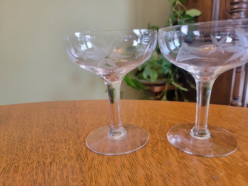 Set 3 Princess House Champagne Glasses Clear Crystal Heritage Etched Floral - Picture 4 of 10