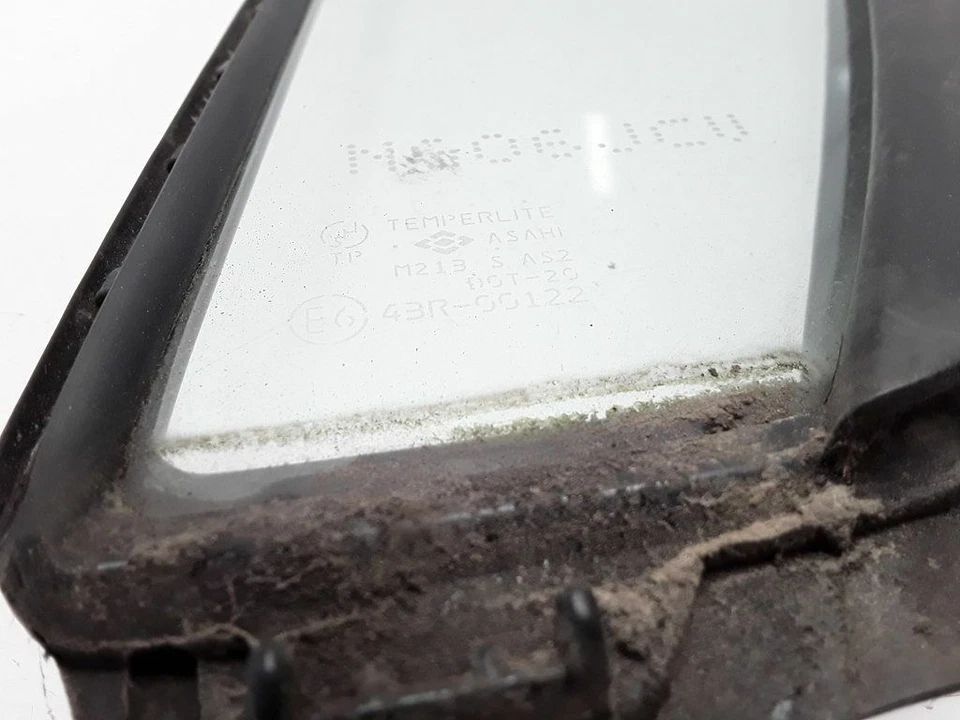 Daihatsu Sirion 2006 1.3 Puerta Trasera Izquierda Triángulo Ventana Cristal 43R00122 Foto 3 de 3