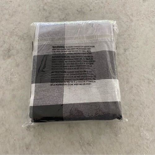 Plaid Check Rectangular Tablecloth - 60” x 102” - Picture 4 of 5