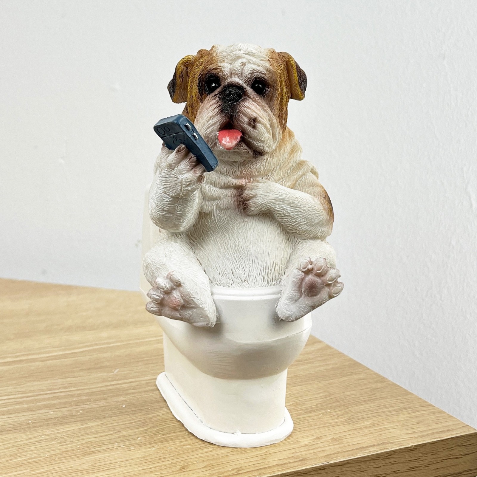 Modern Living Room Ornaments British Bulldog Figurine Statue Toilet Phone Gift