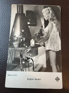 Vends ma Collection ( 500 CPA différentes) BRIGITTE BARDOT
