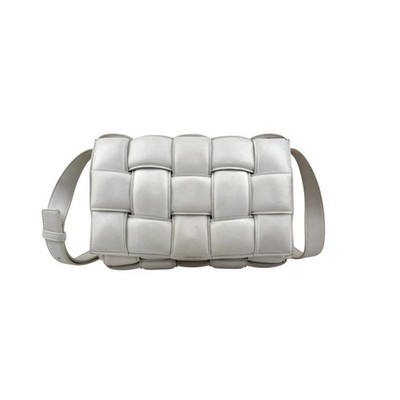 Bottega Veneta Kassettentasche weiß Nappaleder Maxi Weave gepolstert