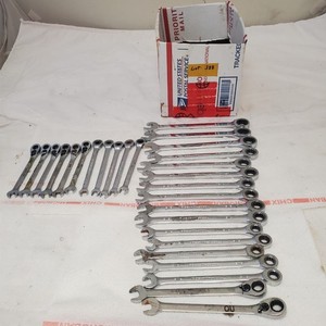 Lot of 28 Gear Wrench & Blue Point Combination Wrench Set LOT-388