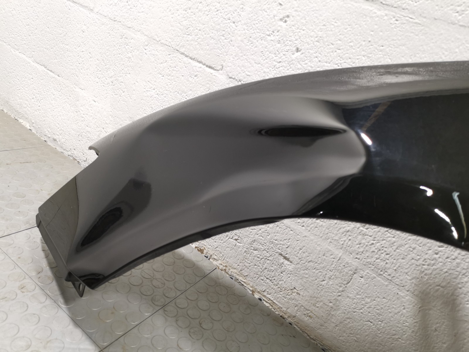 Maserati Ghibli 2015 RWD Auto 3.0 L Front Left Black Fender Panel 670008304 OEM