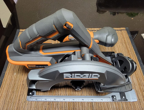 RIDGID BRUSHLESS 18V 7-1/4" Circular Saw R8653B NEW OPEN BOX - Picture 3 of 7