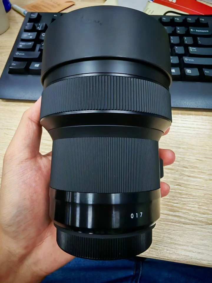 Lente artística gran angular de fotograma completo 95 % nueva Sigma 14 mm f/1,8 DG HSM para montura Canon EF Foto 3 de 4