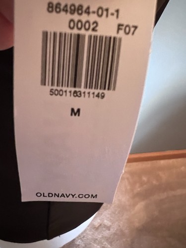 Old Navy Women’s BlackSwim Top Size Medium NWT - Picture 3 of 4