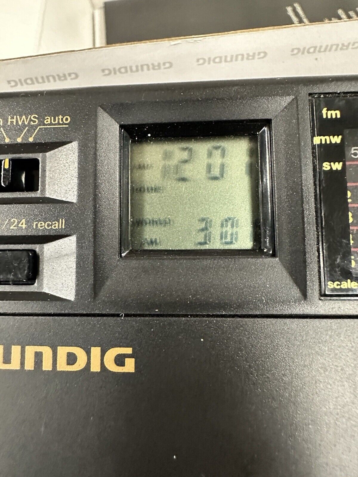 Foto 2 di 9