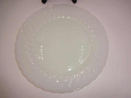 Plato de cena vintage Anchor Hocking Suburbia blanco remolino vidrio leche a prueba de horno - Imagen 2 de 4