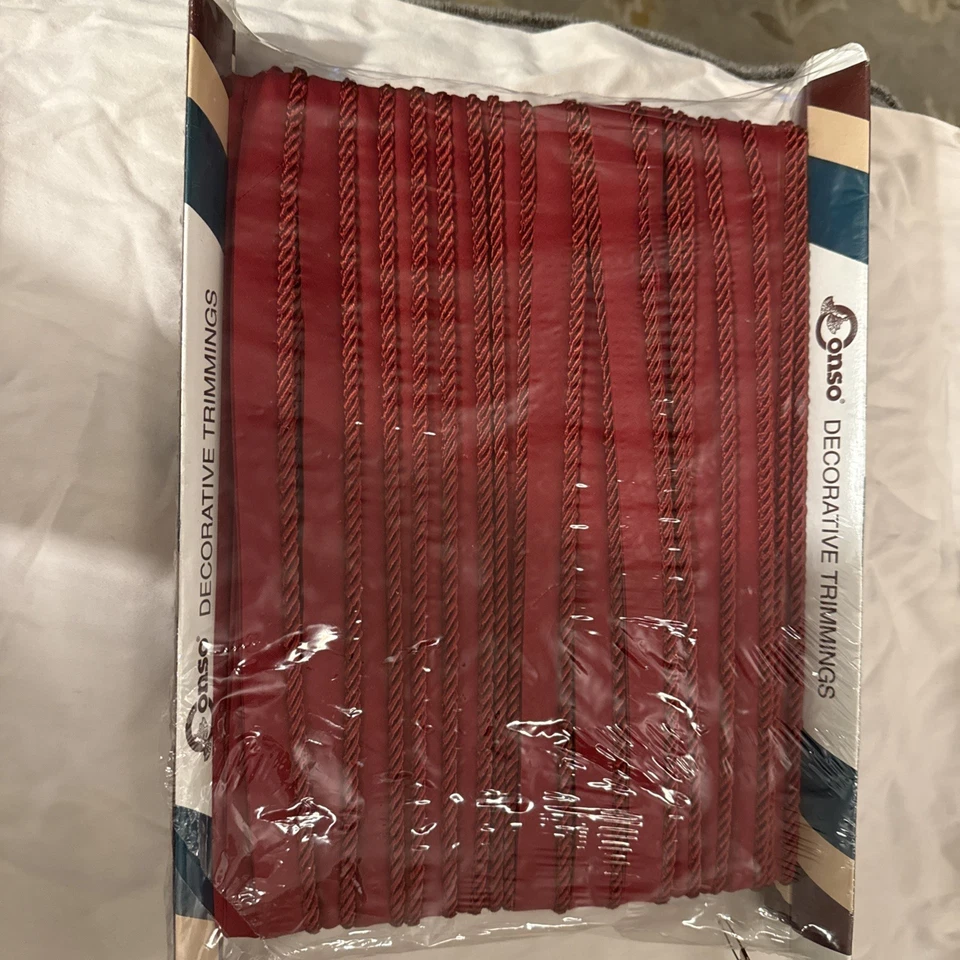 24 yardas 3/16” Conso cordón retorcido borde de labios rojo chino nuevo de lote J19 21976 raro de colección Foto 2 de 4