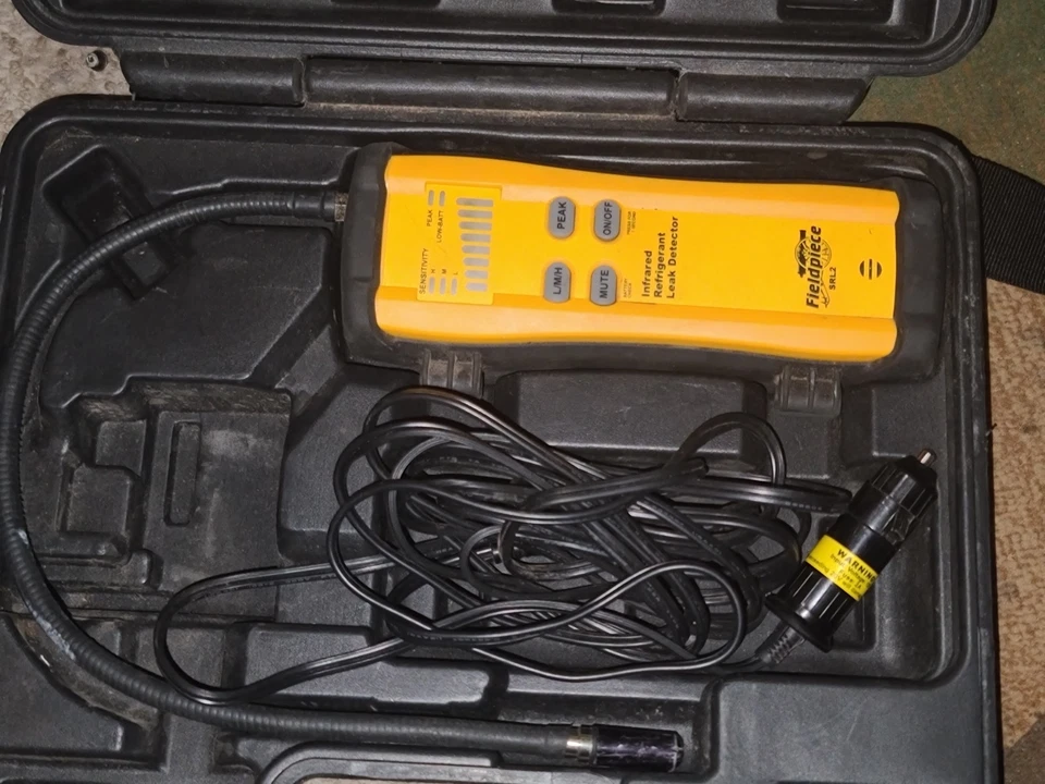 Fieldpiece DR82 IR Refrigerant Leak Detector with Case - Image 4 of 4