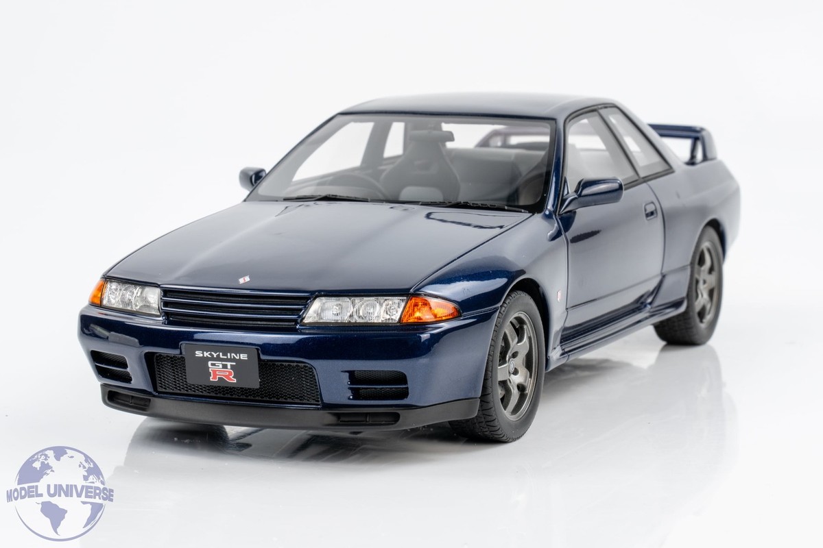 Otto Mobile - 1:18 Nissan Skyline GT-R (R32) Dark Blue Pearl 1993