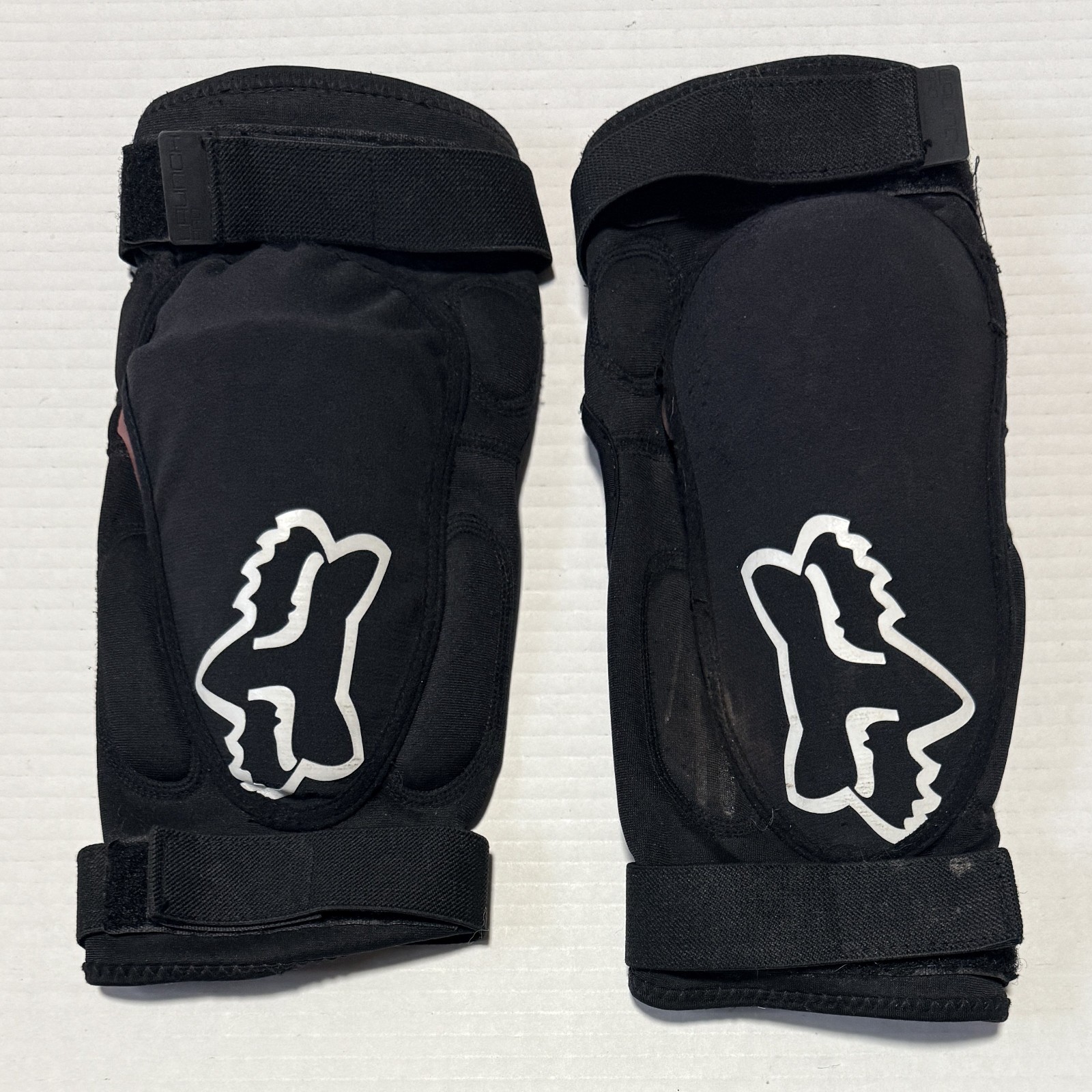 FOX RACING Launch Pro Knee Guards - Black Mountain Biking  M
