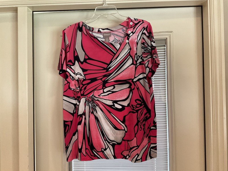 Chico’s Pink White Black Short Sleeved Shirt Size 2