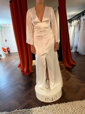Sillk Long Sleeved Wedding Dress UK12 - Image 1 of 4