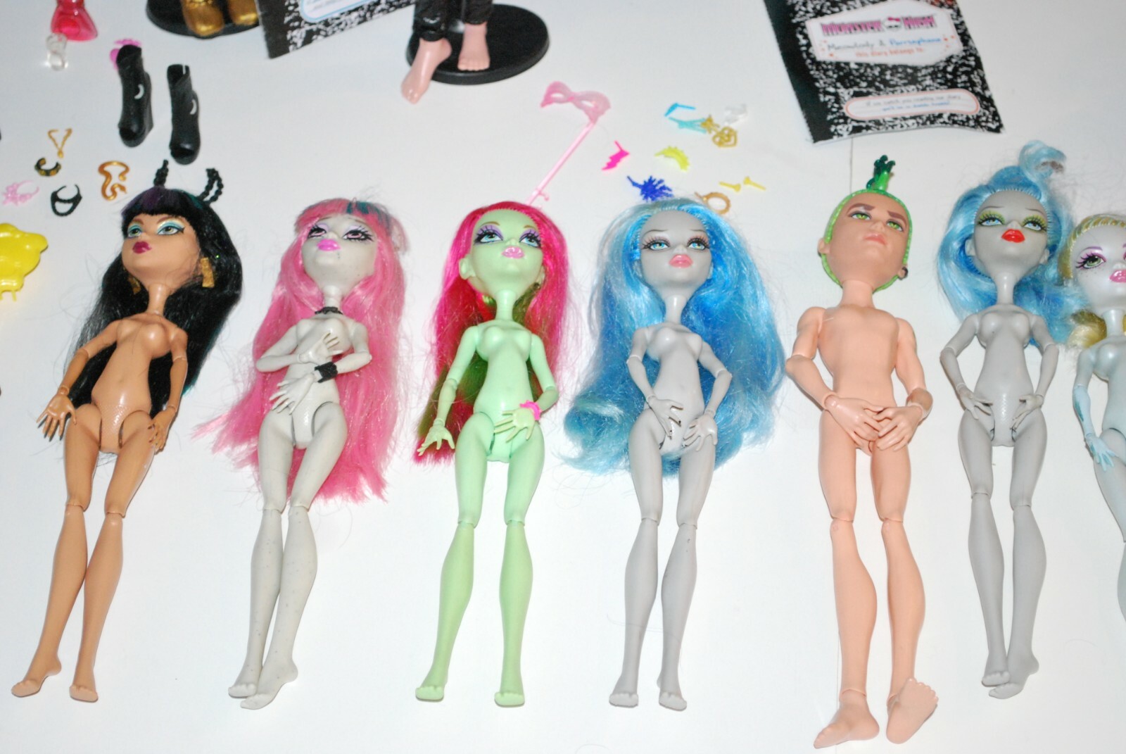 Image 61 - Monster high dolls Vintage Males Cats Rare Lot Of + Coffin 1999-2015 Collect