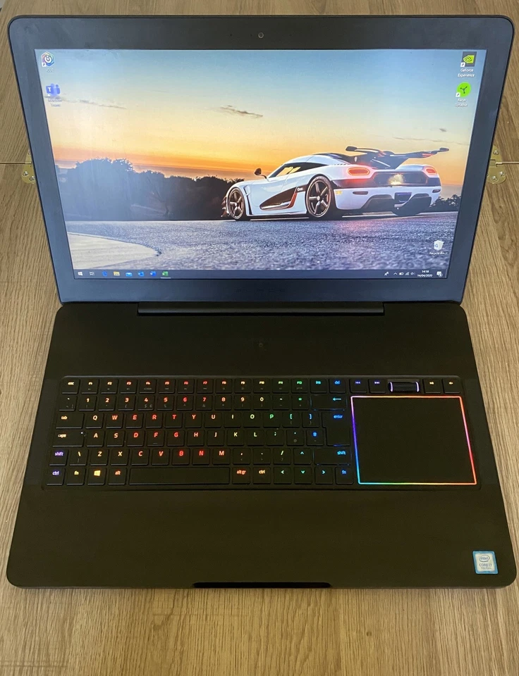 Razer Blade Pro 17.3" Intel Core i7-7700HQ Quad-Core NVIDIA GEFORCE GTX 1060 - Image 2 of 4