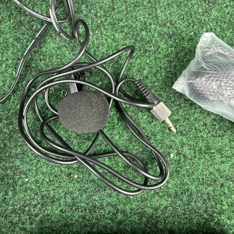 Audio 2000s AWM6022 VHF Dual Channel Professional Wireless Microphone System - Image 4 of 4