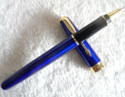 Good Blue Parker Sonnet Series Fine (F) Nib Rollerball pen Black Ink