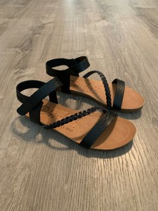 blowfish malibu black sandals