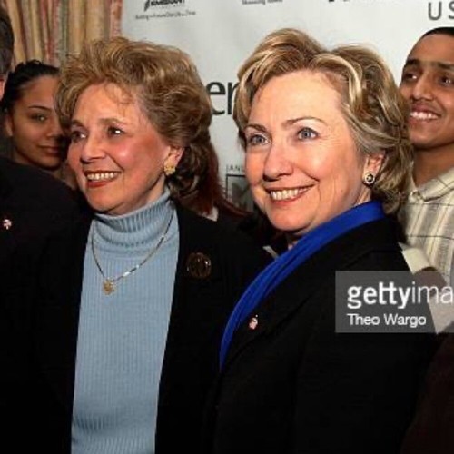 Hillary Clinton & Matilda Cuomo Dual Signed Book The Person Who Changed My Life - Picture 8 of 8
