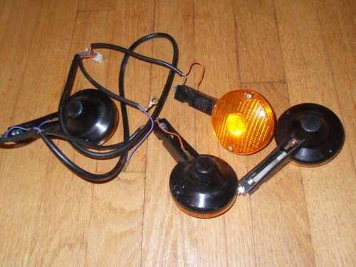 NOS Vintage Moped CEV Turn Signal Set - CEV 202 Lens and CEV 18539 Assembly - Picture 15 of 16