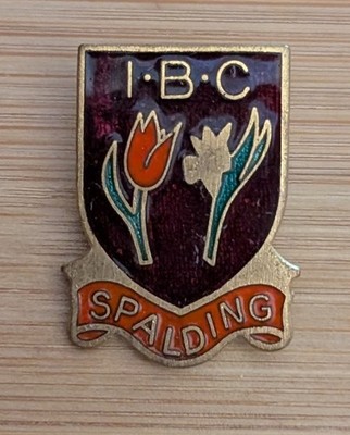 Vintage emailliertes Metallabzeichen für den Spalding Indoor Bowls Club (I·B·C)