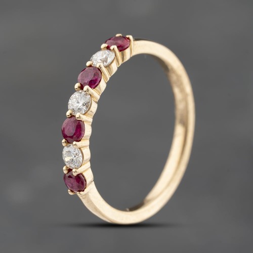 Second Hand 9ct Yellow Gold 0.47ct Ruby & 0.24ct Brilliant Cut Diamond Half E...