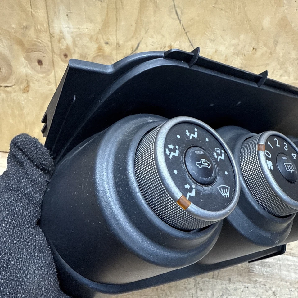 2011–2013 SCION TC A/C Heater Climate Temperature Control 55406-21020 Foto 2 de 4