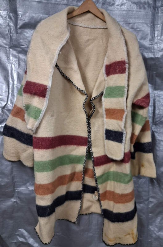 Hudson Bay Type SW Mountain Man Blanket Hunting Froc Striped w/Antler Btns Wool