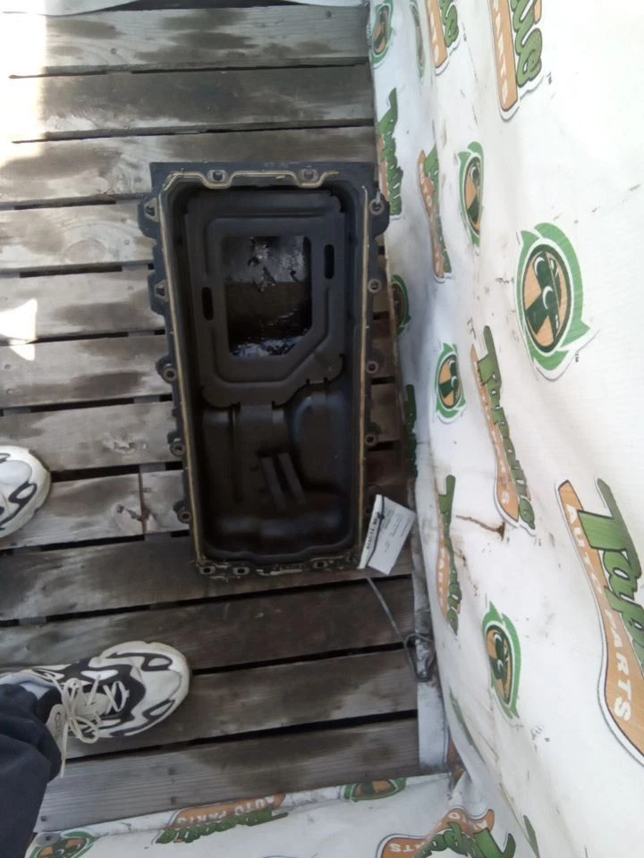 Oil Pan 8-330 5.4L 3V Fits 04-06 FORD F150 PICKUP 3839818 Foto 2 de 4