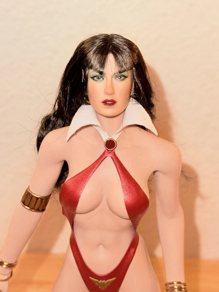 TBLeague Shanghai Comic Con Exclusive Vampirella 1/6 Scale Action Figure Only. - Image 4 of 4