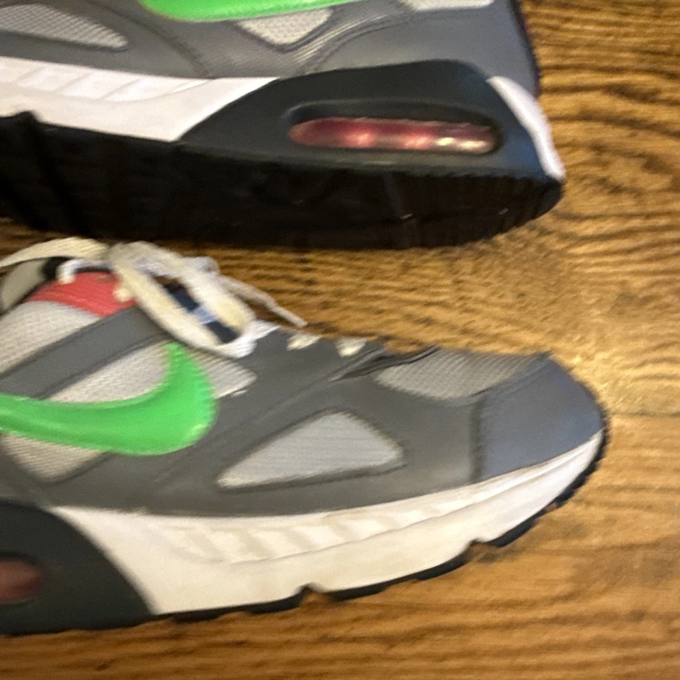 Nike Air Max Air Max IVO GS Gris Rosa Lima 2013 Talla 6y 579998-036 Foto 2 de 4