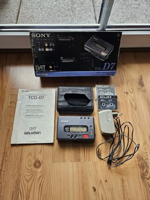 Sony TCD-D7 - Walkman - Digital Audio Tape Corder - Mit Zubehörpaket - TCD D7