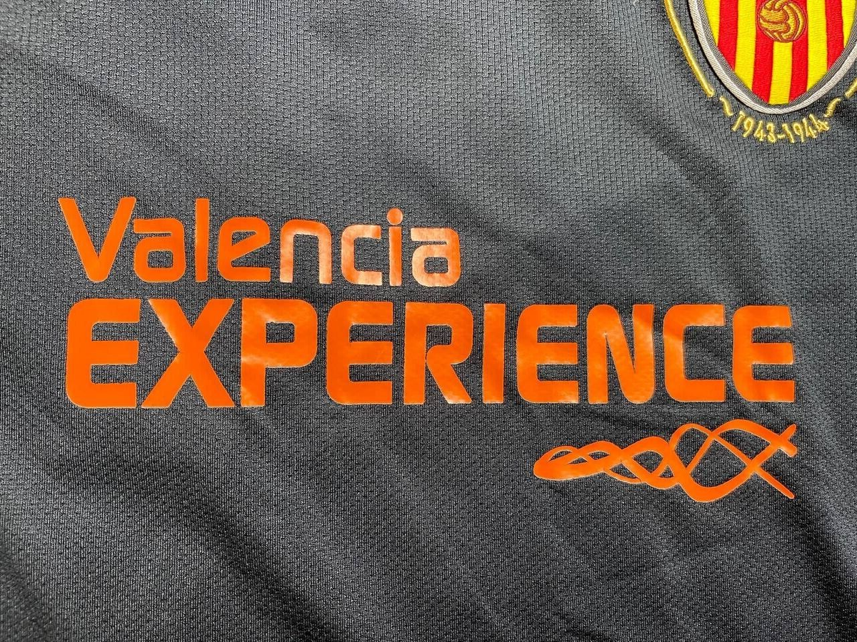 Valencia 2008/2009 Nike Away Football Shirt Soccer Jersey #4 Robbo