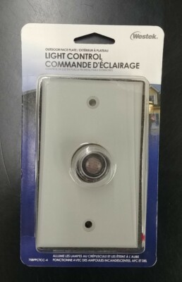 Amertac Commercial Dusk To Dawn Light Control - Weatherproof Faceplate Included
