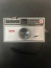 Vintage 1960's Kodak Instamatic 154 Film Camera