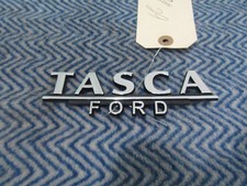 TAPA MALETERO CROMADA TASCA FORD CONCESIONARIO PLACA DE IDENTIFICACIÓN EMBLEMA MUSTANG SHELBY
