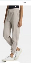 Vuori Boyfriend Joggers Women s M Performance Sweatpants Beige Color Read