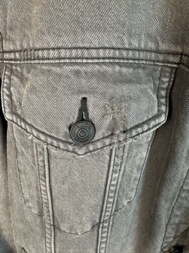 Men's Vince Black Grey Vintage Washed Denim Jean Trucker Jacket Size Large - Picture 4 of 6