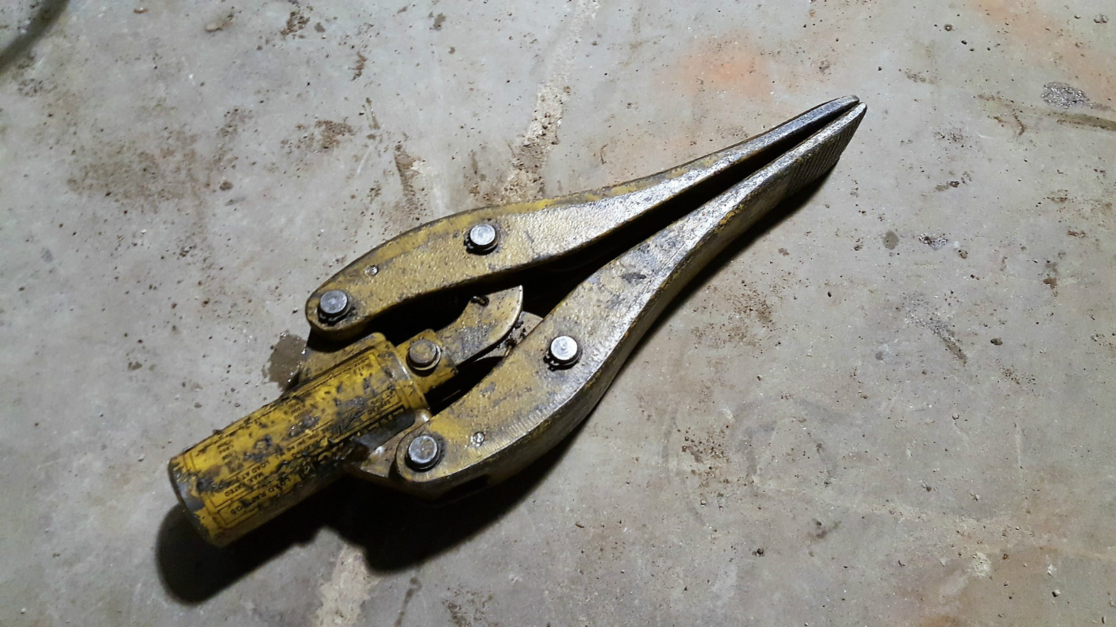 1.5 Ton Enerpac W15 Hydraulic Spreader Jaws Hyd. Power Sources