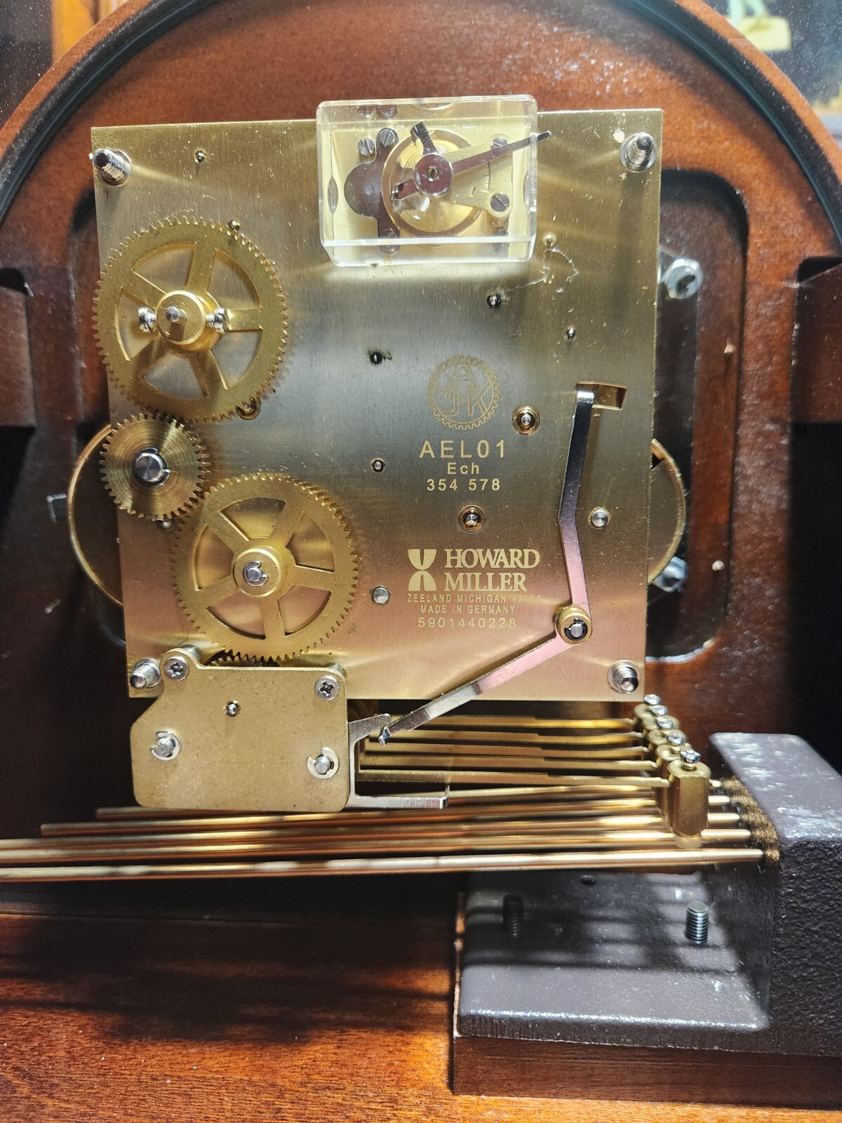 Howard Miller Barrett 630200 Keywound Mantel Clock VTG 76th