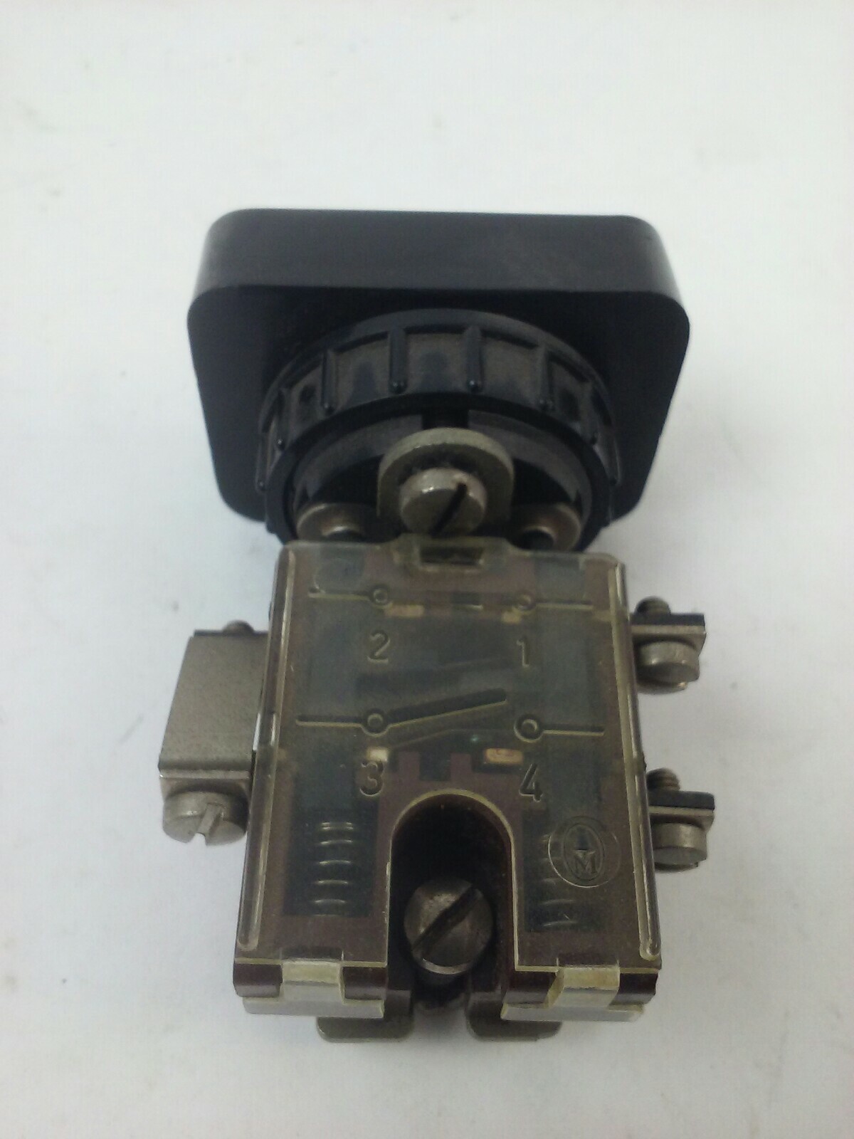 KLOCKNER MOELLER SOND 123-E START STOP PUSH BUTTON SOND 123E 600V (1 IN BOX)