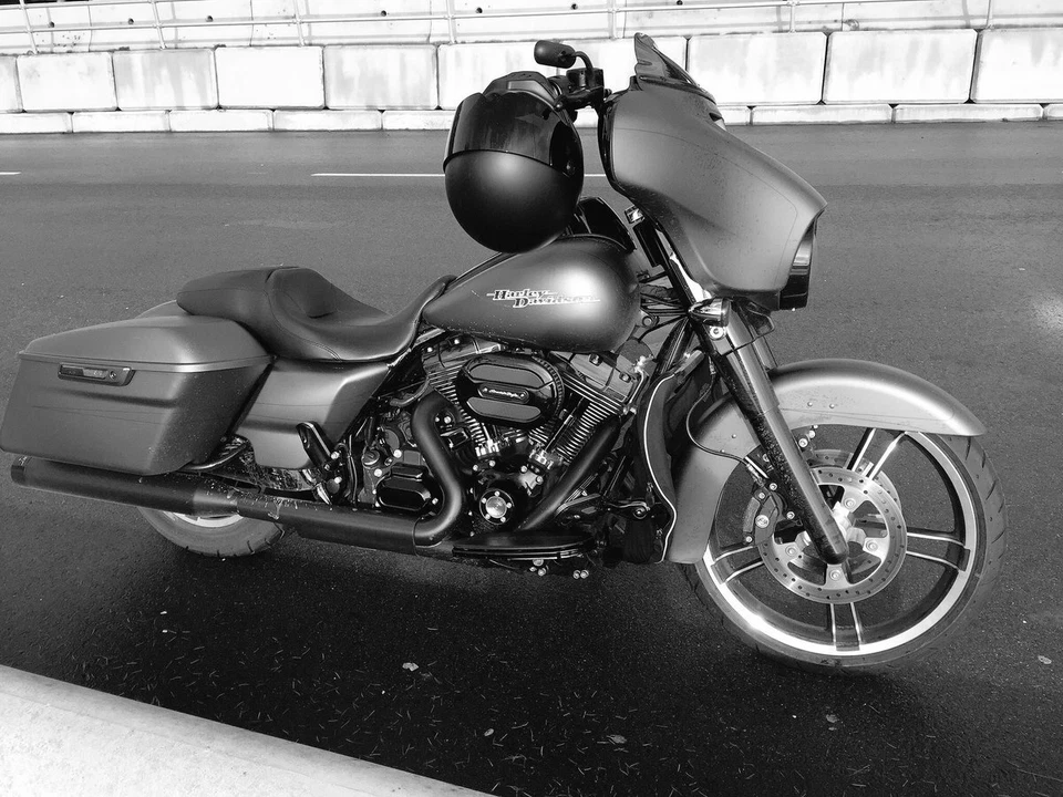 Réplica Enforcer Refuercer Rueda Personalizada Harley Touring 21" Paquete de Neumáticos Foto 2 de 2