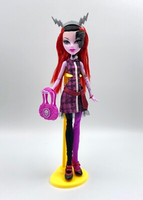 2014 Monster High Operetta - Freaky Fusion. New Unboxed Doll & Stand